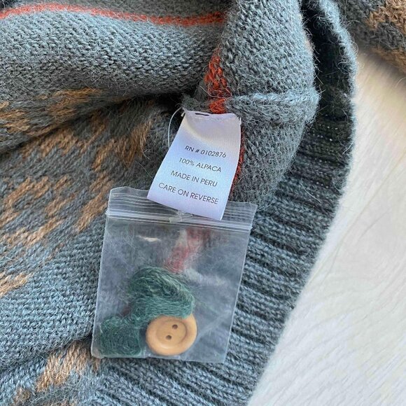 NWOT Gray Men's 100% Alpaca Cardigan from Peru, "Chakana Traveler" Size L Aztec - Picture 5 of 9